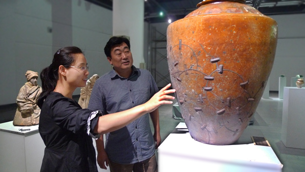 逐渐消失的传统手艺重现山东陶瓷艺术博览会